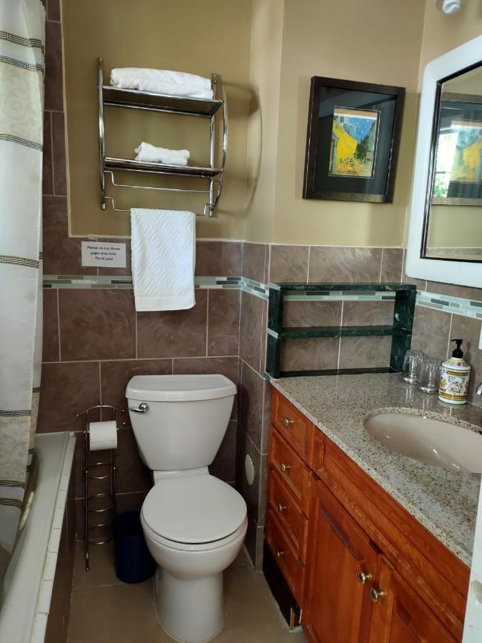 Semi Centre House Hotel White Rock Kültér fotó