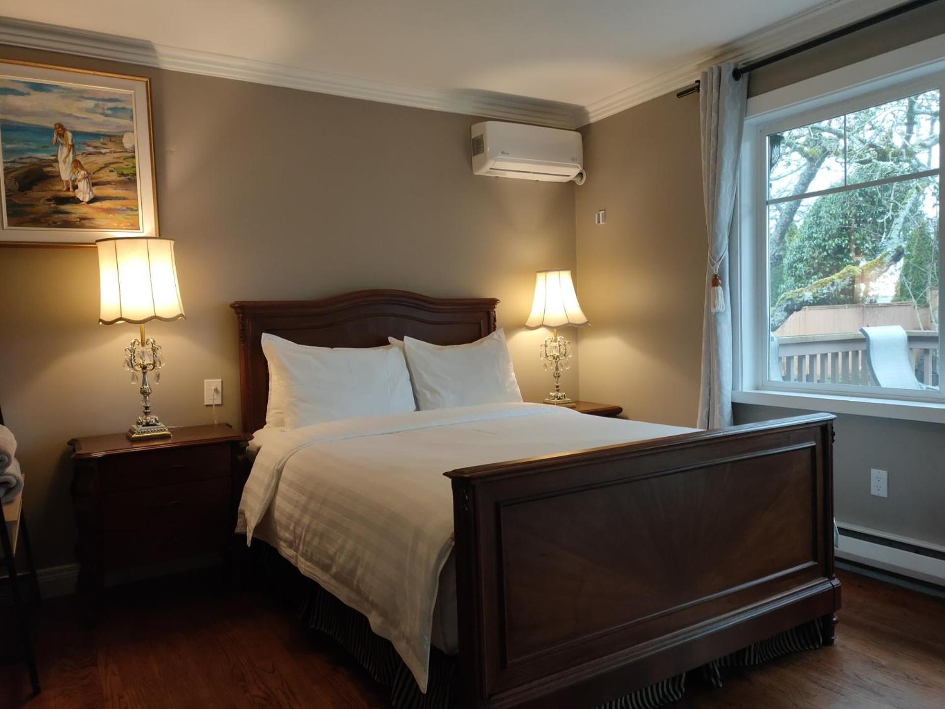 Semi Centre House Hotel White Rock Kültér fotó